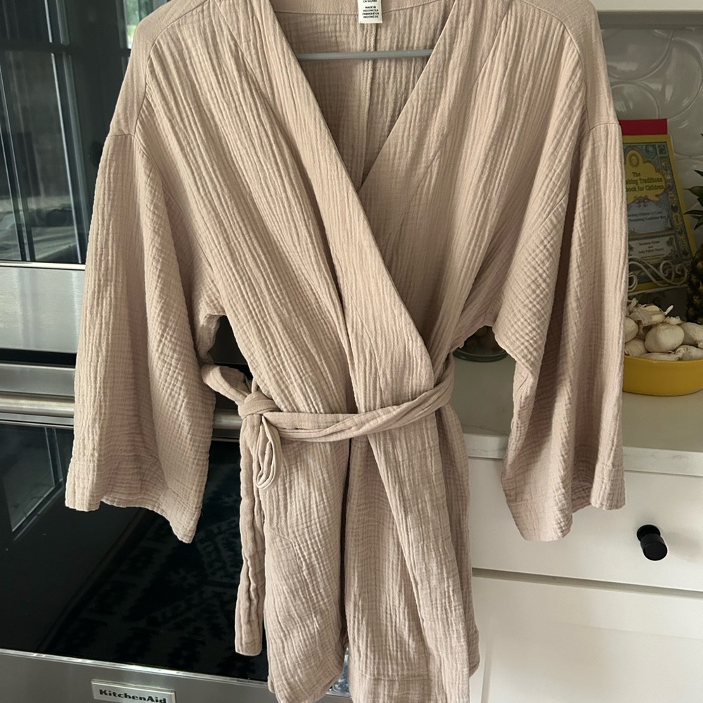 Beige Textured Kimono Robe